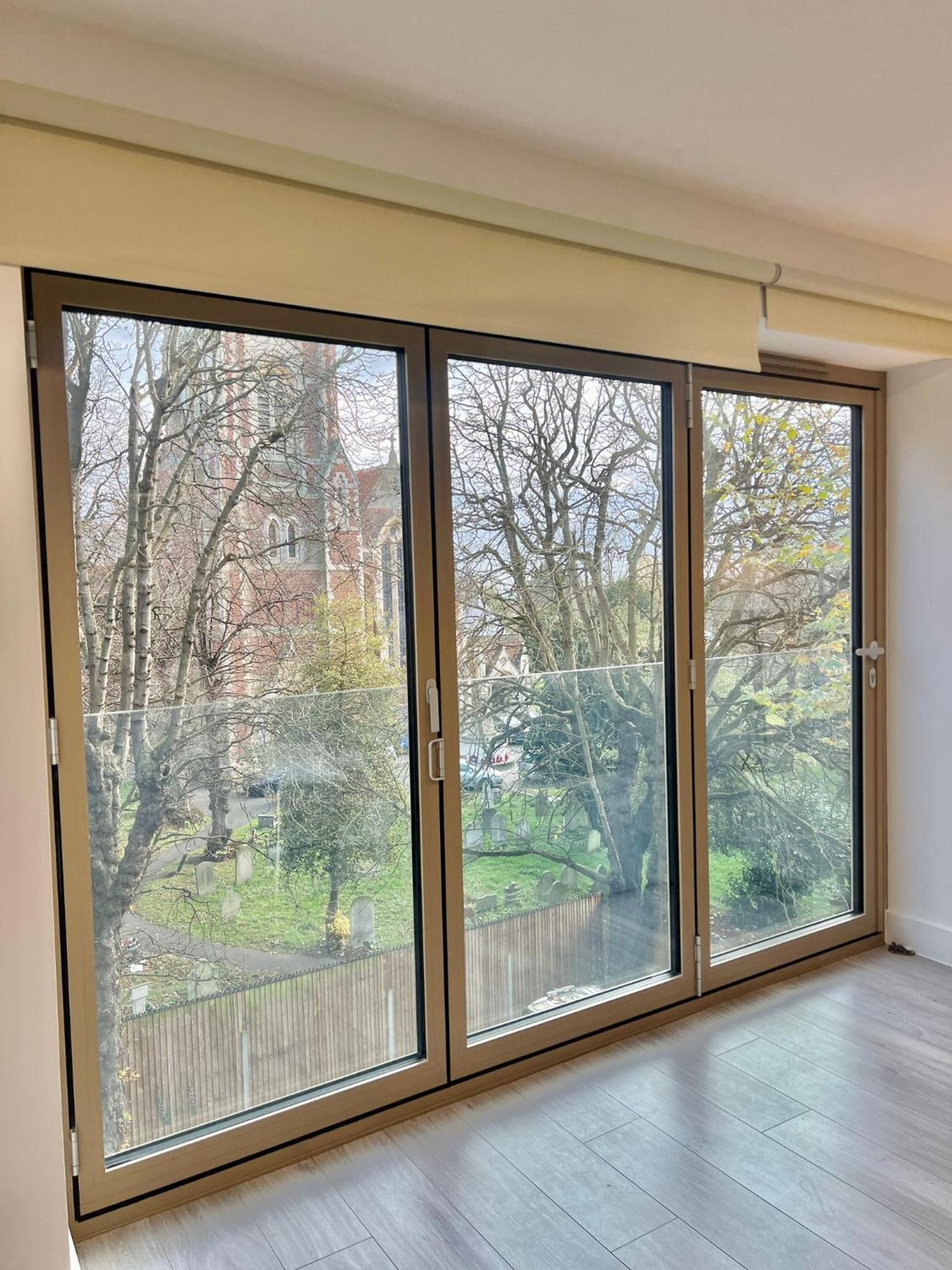Kensington House By Solitaire Suites สลาว ภายนอก รูปภาพ