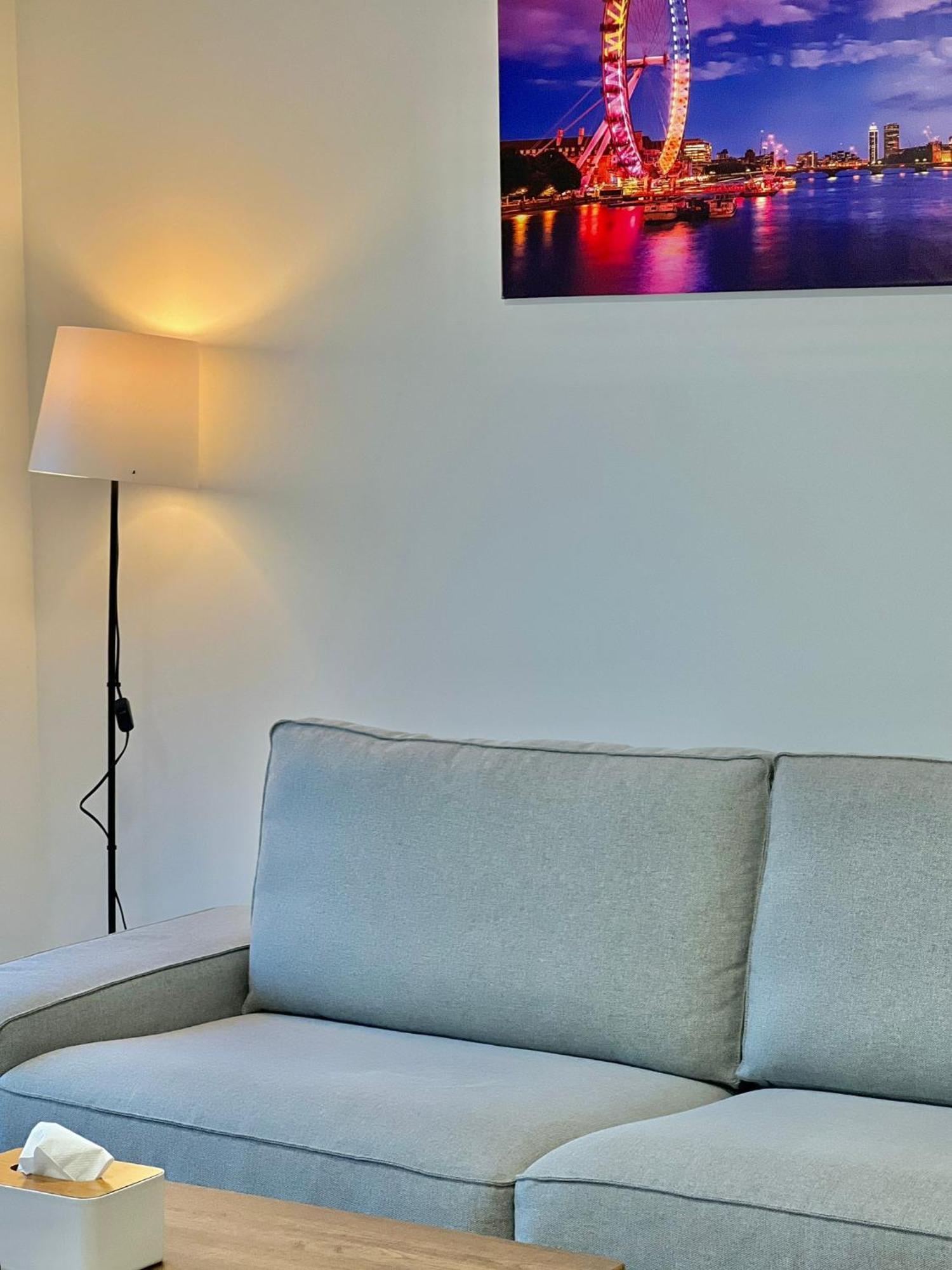 Kensington House By Solitaire Suites สลาว ภายนอก รูปภาพ