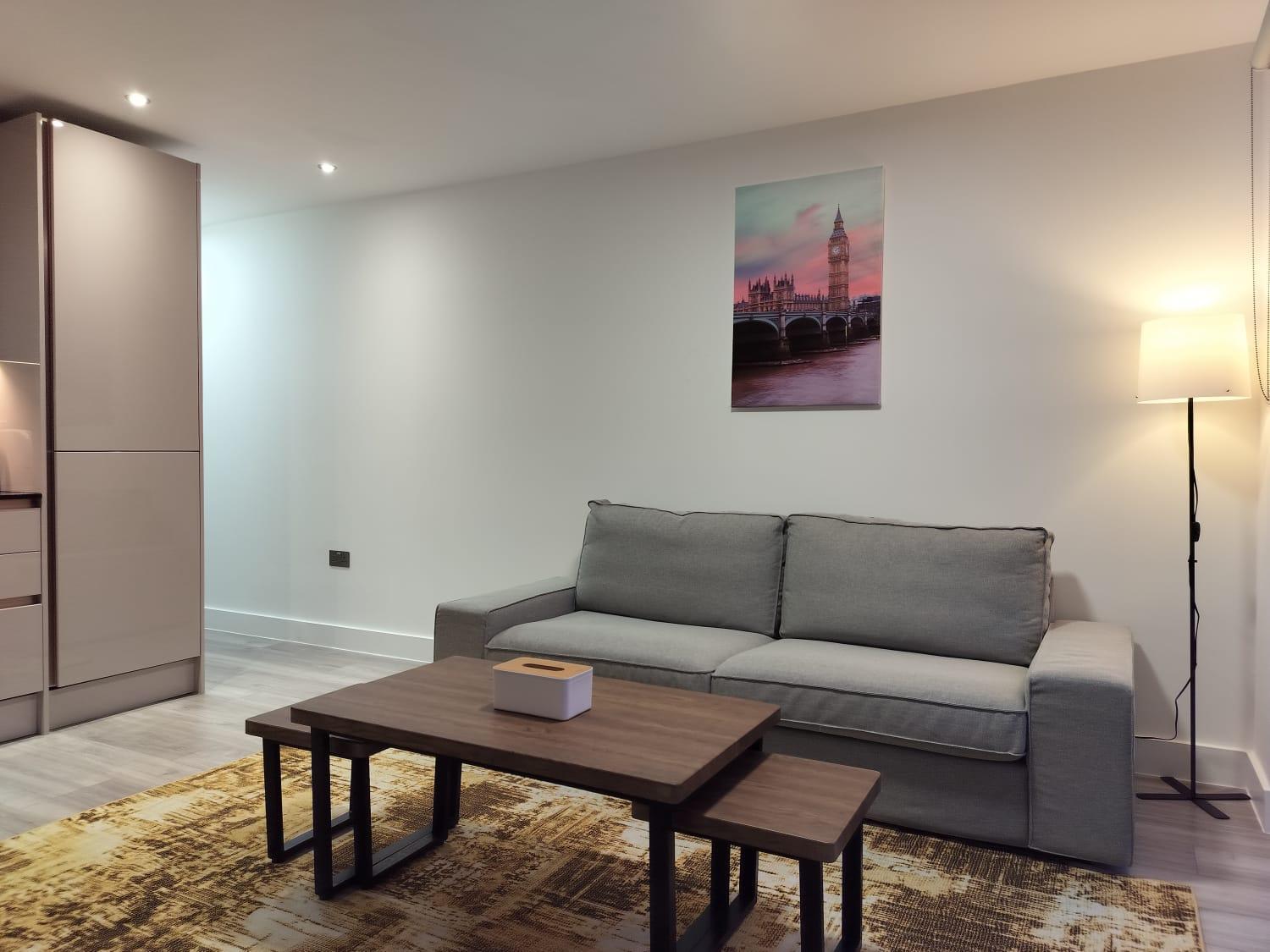 Kensington House By Solitaire Suites สลาว ภายนอก รูปภาพ